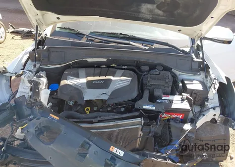 2015 Hyundai Santa Fe Limited z USA, uszkodzony, nr VIN KM8SR4HF8FU128658